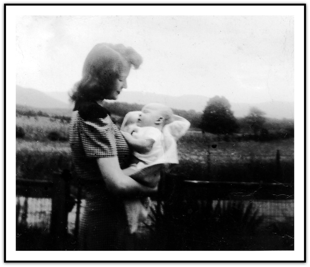 Ruth Berryman and Teddy 1943 Shenandoah.r